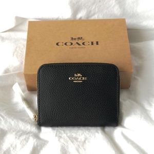 Coach Small Zip-around Wallet